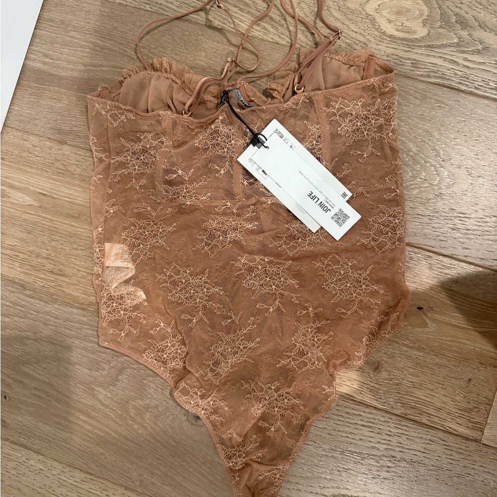 Zara Lace Bodysuit in nude brown - Picture 2 of 2